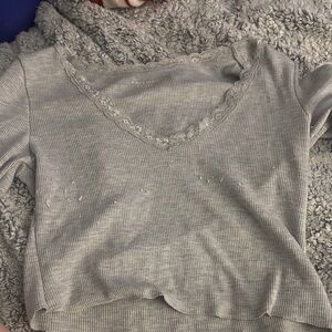 American Eagle Outfitters Light Gray Ribbed Lace-Trim V‑Neck Tee